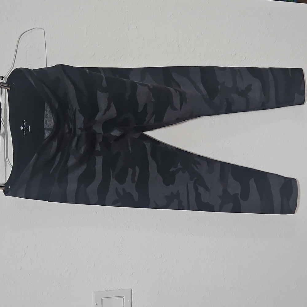 Black grey camo leggings
